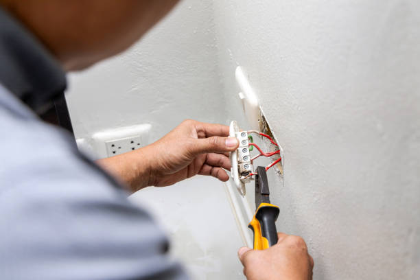Best Commercial Electrician Services  in Mill Neck, NY
